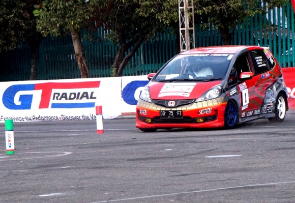 GT Radial Ikut Dukung Aksi NFT Slalom Team 2016