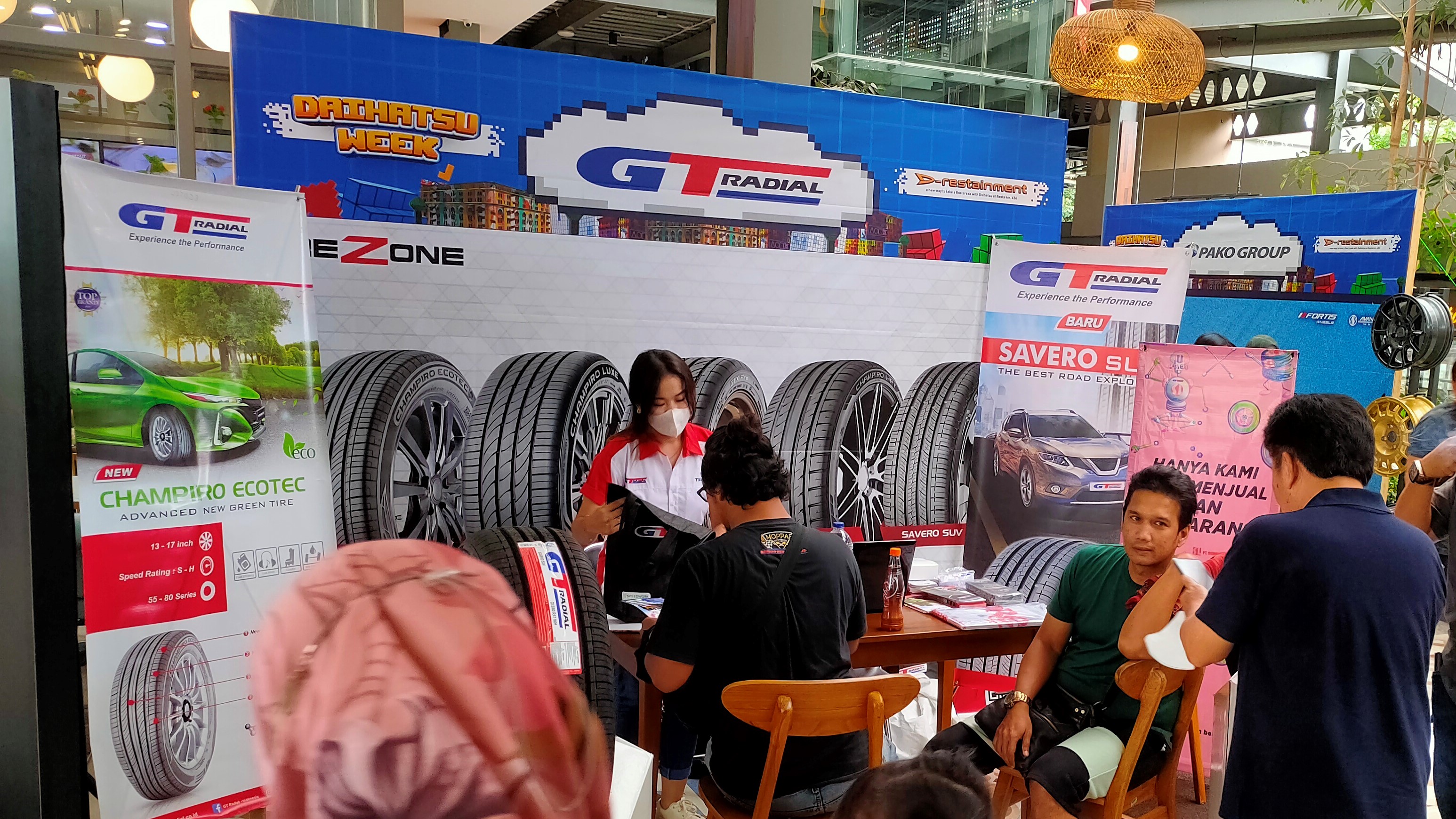 GT RADIAL MEMBUKA BOOTH DI DAIHATSU WEEK