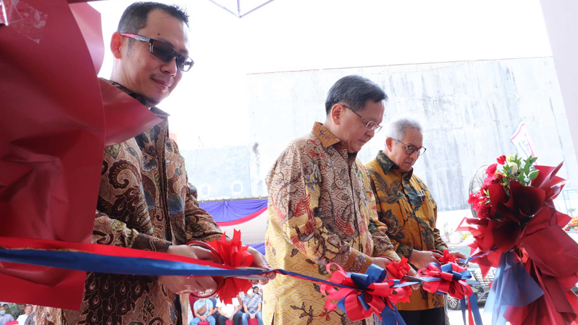 Pembukaan TireCenter, kolaborasi PT. Gajah Tunggal Tbk dan  PT. Sumber Jaya Ban di Solo 