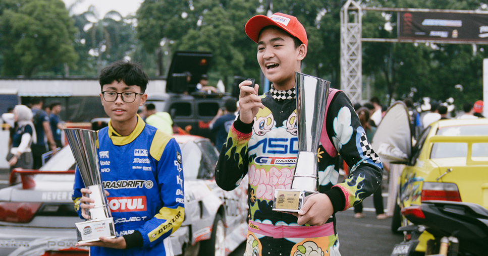 Tampil di Kejuaraan Nasional Drift, Obell Sahroni dan Tim ASC Monster Puncaki Podium dengan Ban GT Radial